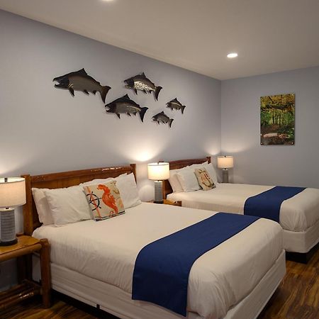 Motel The Waterfront At Potlatch Shelton Exterior foto